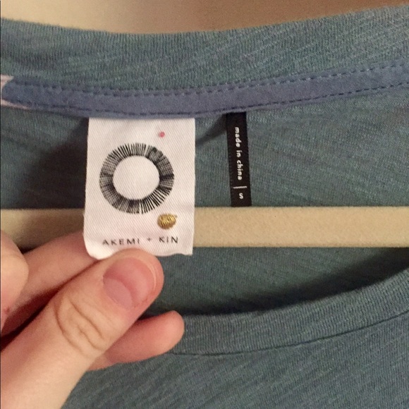 Akemi + Kim NWOT flowy top - Picture 3 of 5